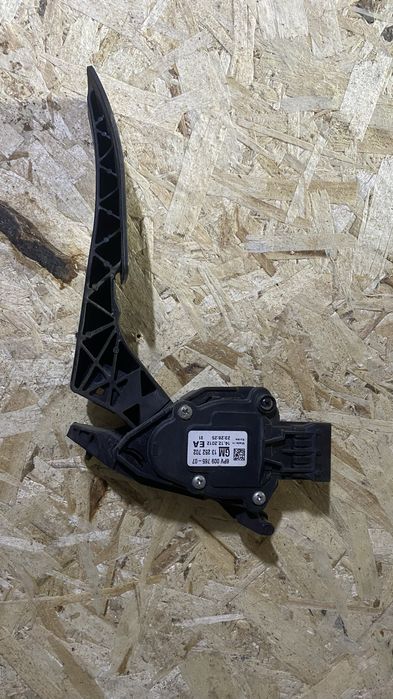 Педаль газа Шевроле Круз