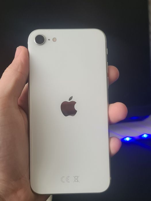 Айфон se2 64gb 74%