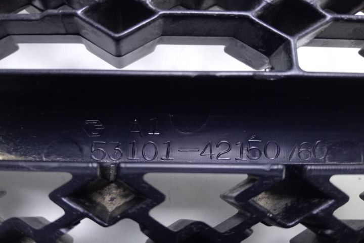 Grila radiator  53101-4215060 Toyota RAV4 a 3-a generatie