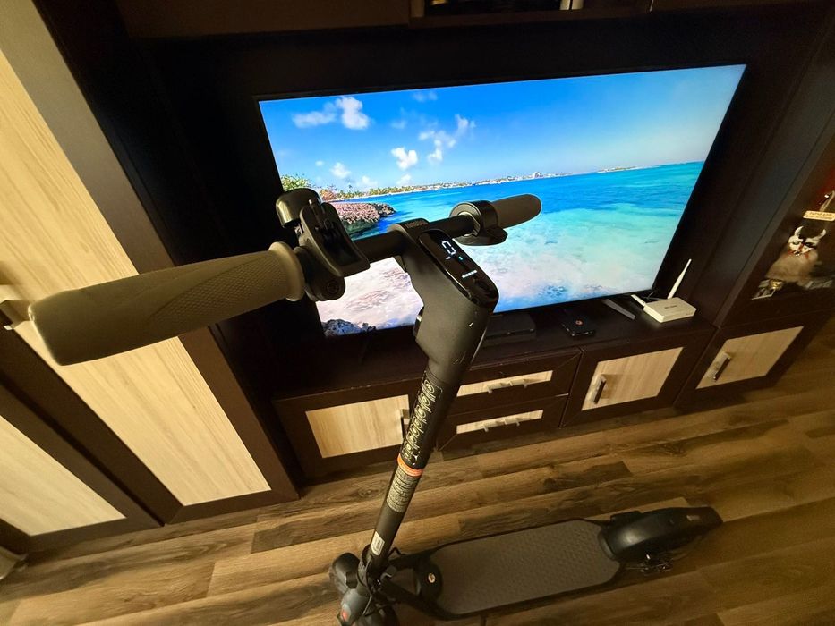 Ninebot Segway F25 – Като нова, само на 245 км! Перфектно състояние
