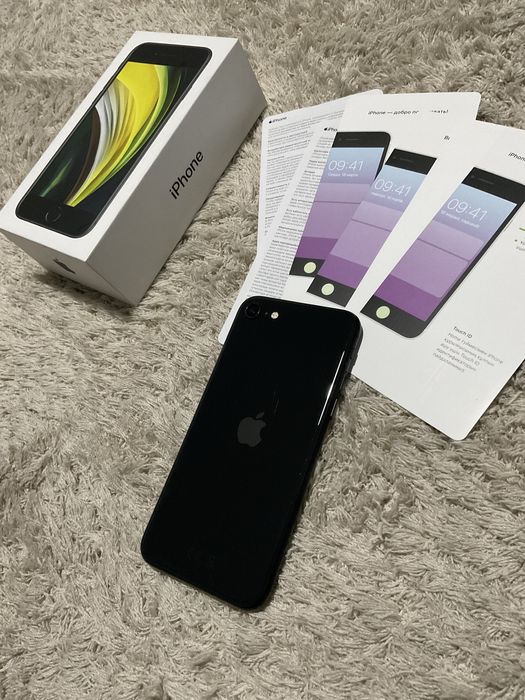 Айфон се 2020 64гб чёрный