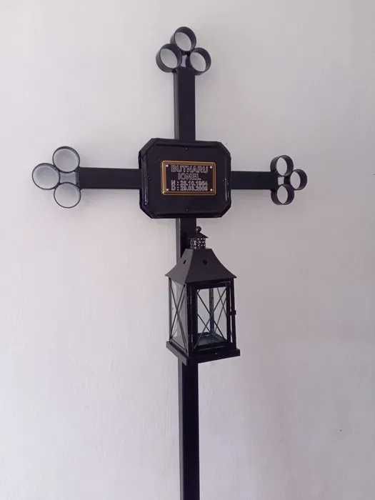 Cruce Metal Fier cu Felinar,pentru Mormânt TRANSPORT GRATUIT