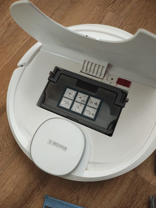 Ecovacs deebot ozmo 900