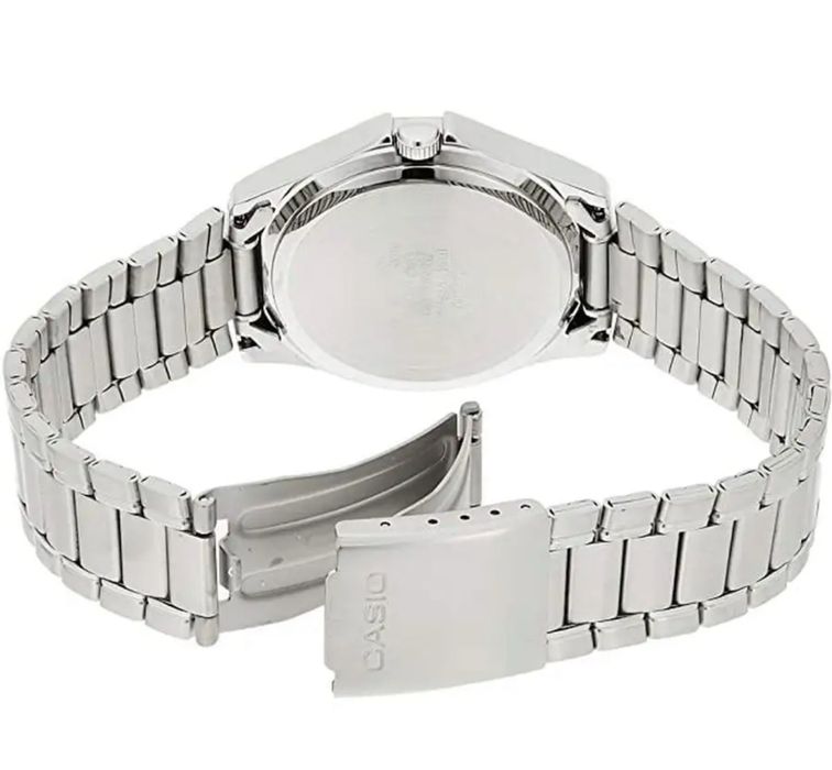 Новые наручные часы CASIO MTP 1183 оригинальные