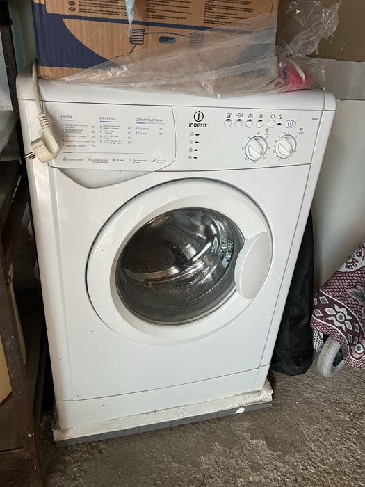Стиральная машина Indesit