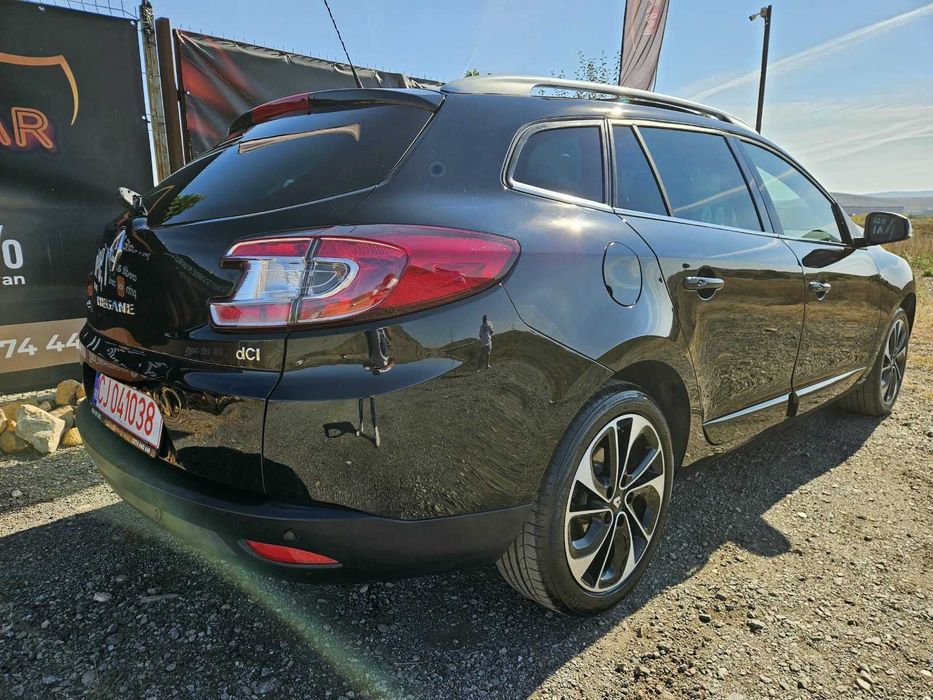 Renault Megane 1.5 dCi BOSE Edition!!!Rata de la 823 lei!!!Cutie Automata EDC cu dublu ambreaj/ Euro6b/Trapa Panoramica/Camera /Keyless/Credit Auto/