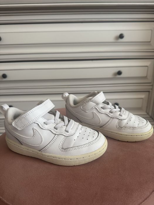 Adidasi NIKE copii