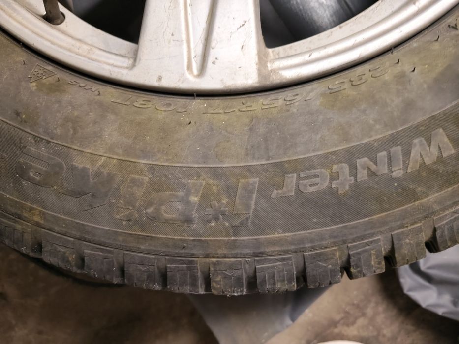 Продам шины Hankook  с дисками.