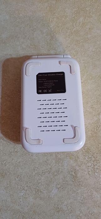 Vand Incarcator Wireless 3 în 1 Telefon/Ceas /Casti