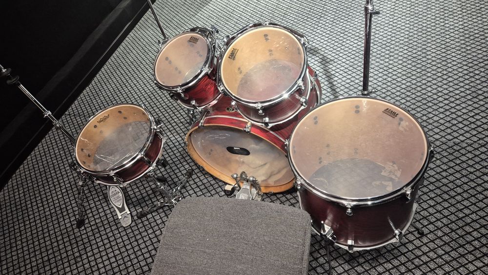 Барабанная установка Tama Silverstar (Birch Shell)