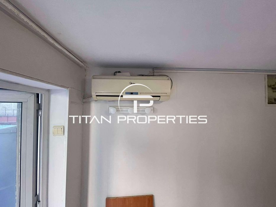 Дава се под наем Магазин в Варна, Автогара - 25 кв.м за 190 € - Снимка #4