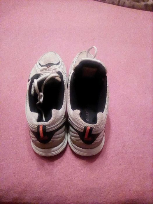 Adidasi sport , marimea 45