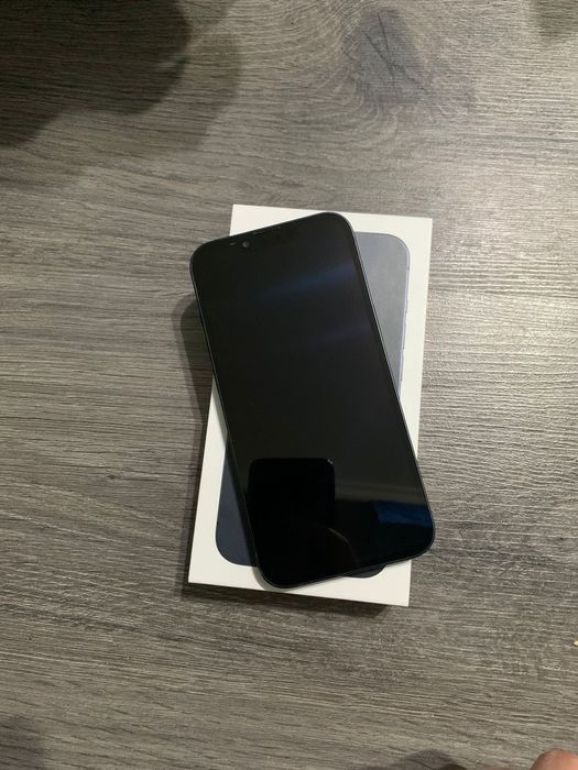 Продается Айфон 13 128