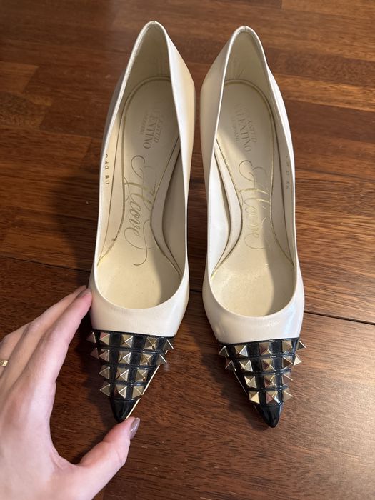 Обувки с висок ток Valentino