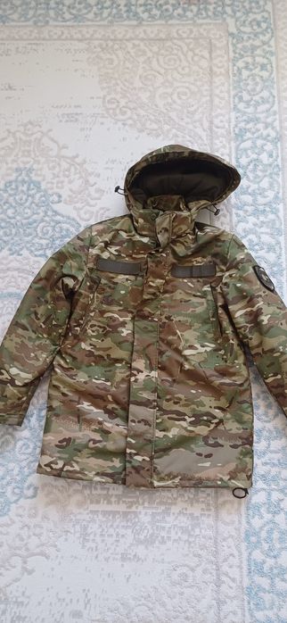 Продам  демисезонный бушлат