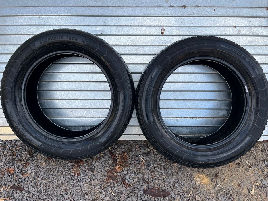 Продам шины R18 235/60