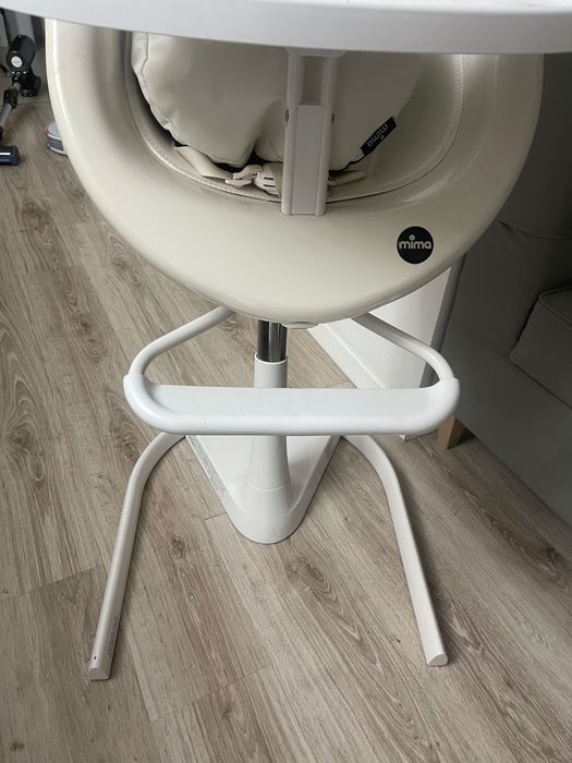 Scaun de masa de copii Mima Moon Silver 6-36 luni la 1800 lei