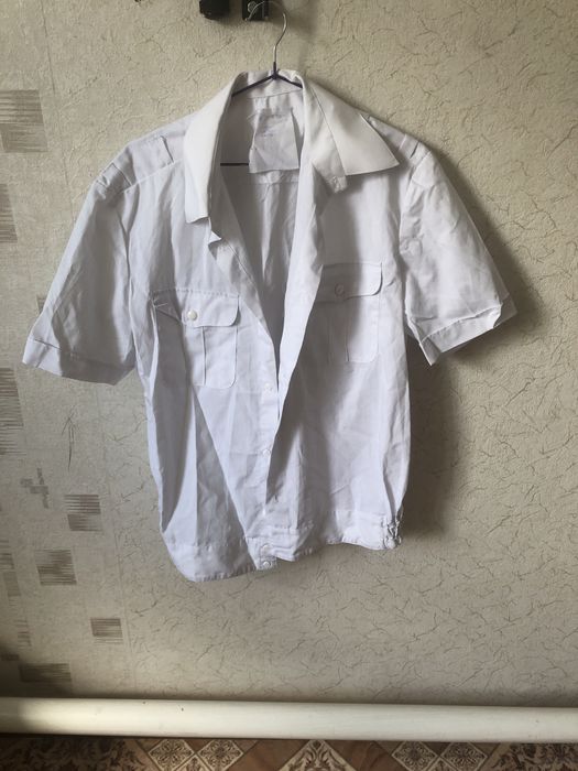 Продам рубашку ростовка 176