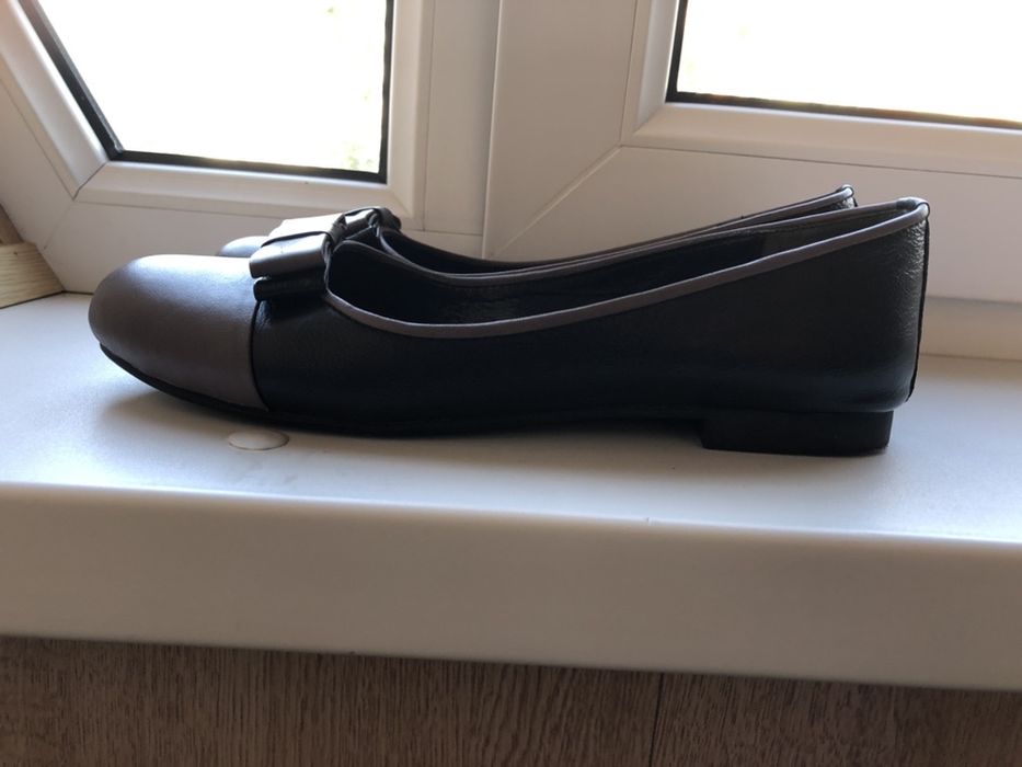 Продам женские туфли