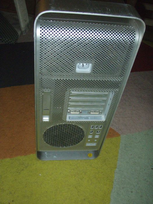 Apple MacPro 3.1 2 Intel Xeon E5462 HDD 320Gb RAM 5Gb ATI 2600XT 256Mb