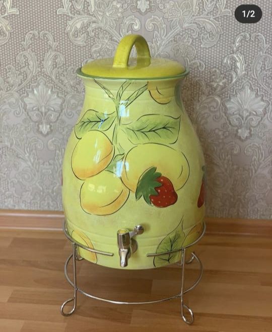 Лимонадница с краном