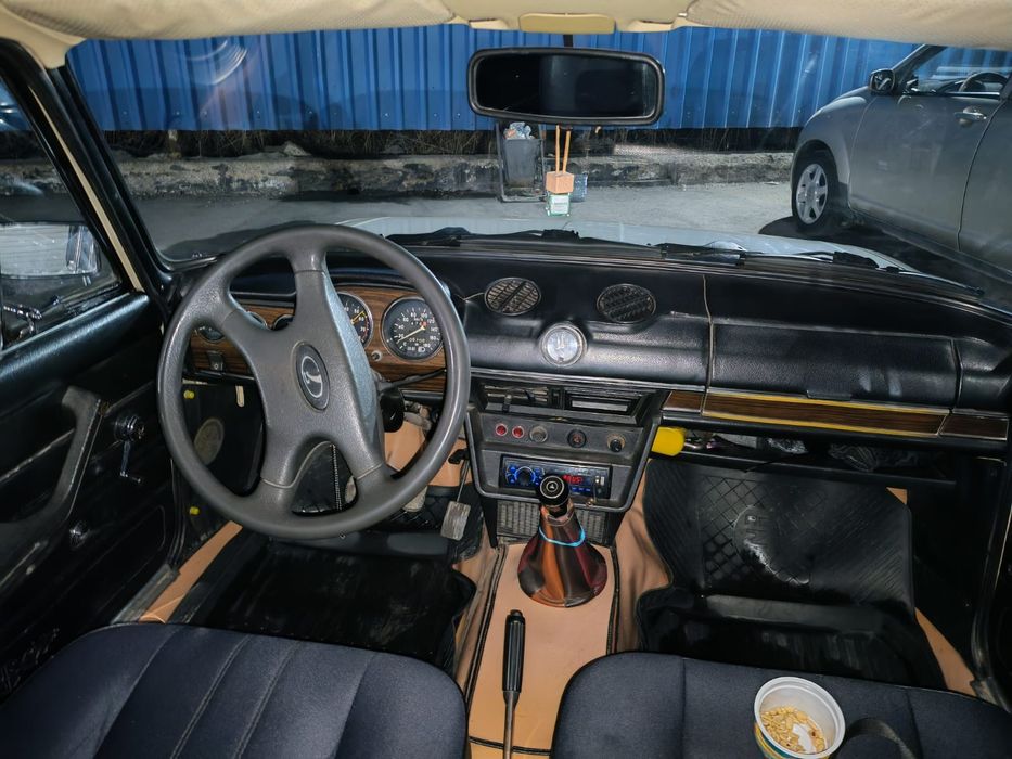 Продам ваз 21061