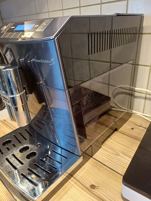 Кафе машина Delonghi Prima Donna S