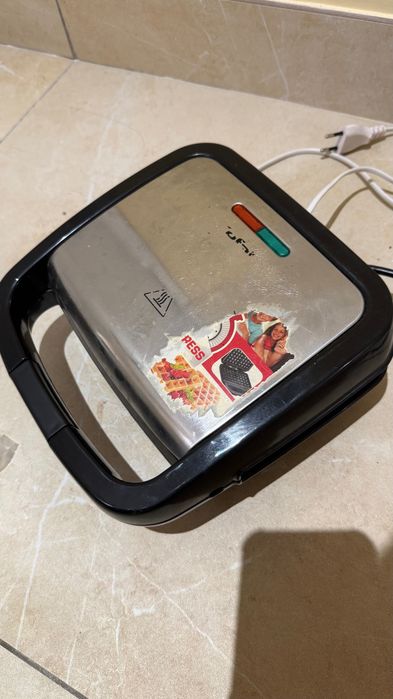 Вафельница Tefal