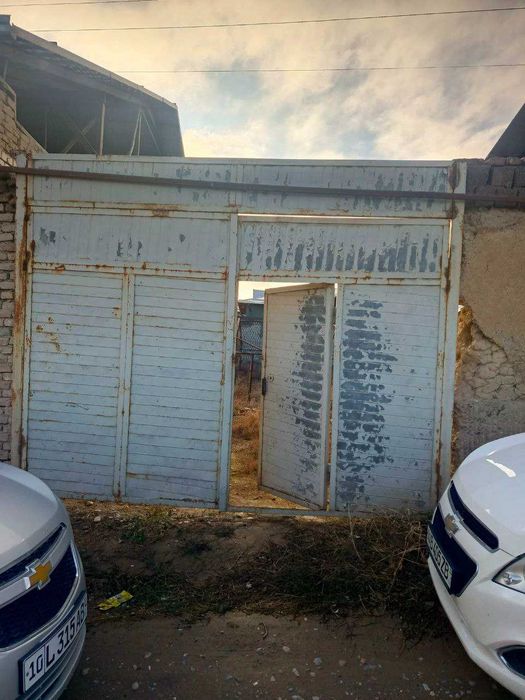 Яангйол тумани Тинчли махаласида 13 сотихли ховли сотилади