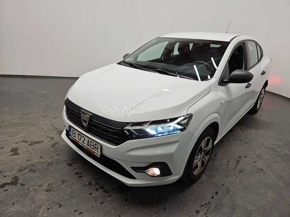 Logan TCe90 essential