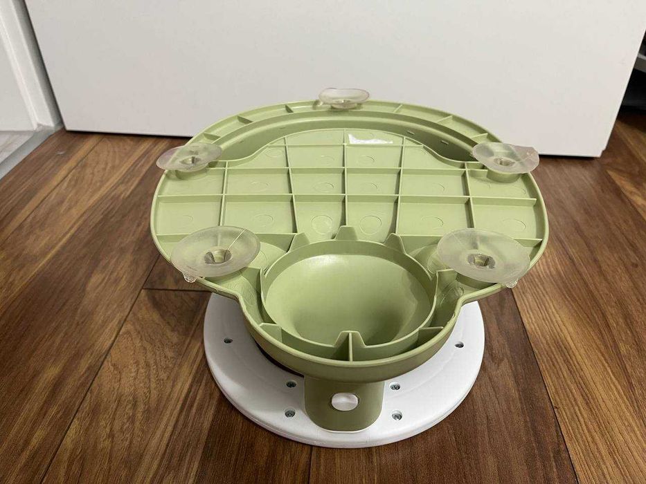 Dolu Anti-slip children's bathtub seat