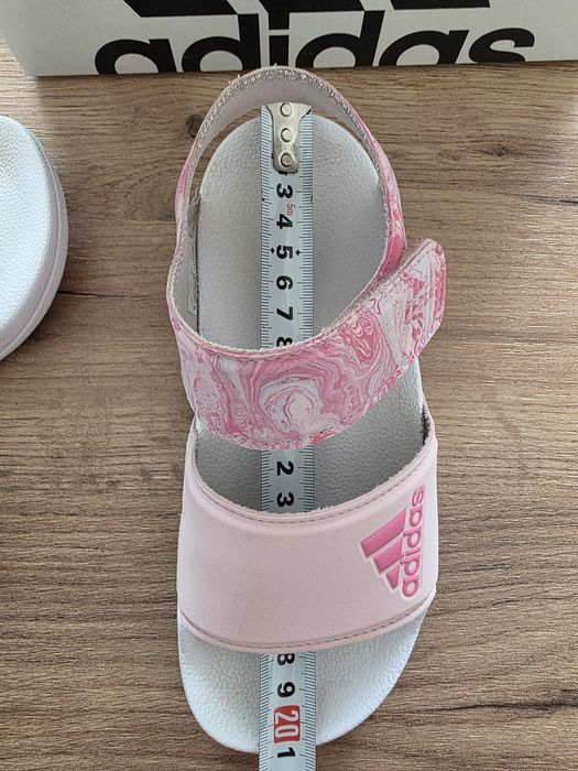 Детски сандали adidas ADILETTE. Светло розови
