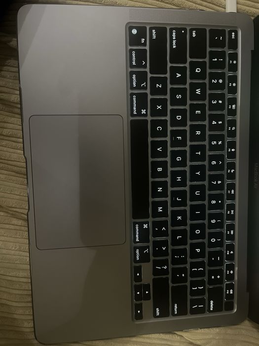 Macbook Air M1 В отличном состоянии