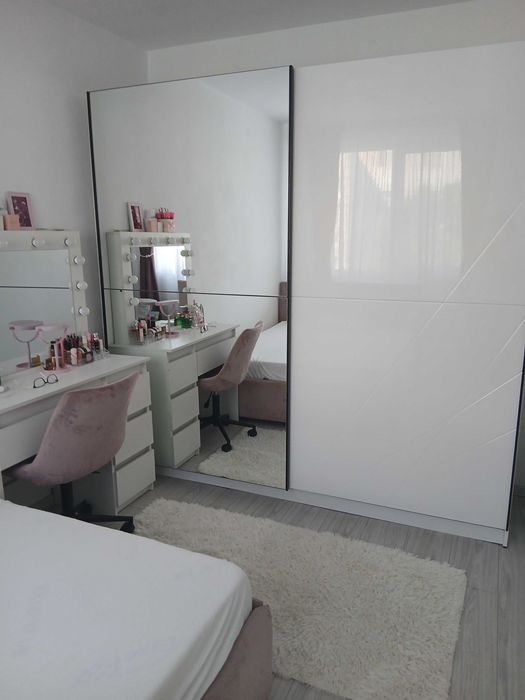 Apartament 3 camere de vinzare