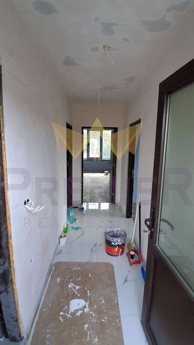 Продава се Къща в с. Шкорпиловци, Област Варна - 200 кв.м за 1250 €/кв.м - Снимка #3