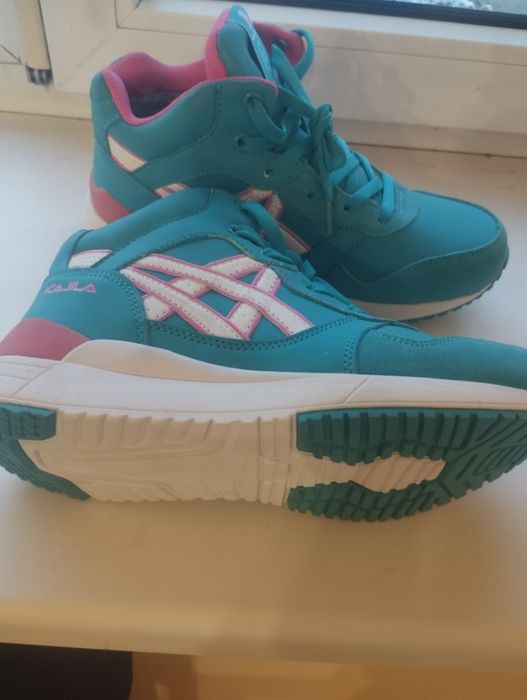 Кроссовки зимние