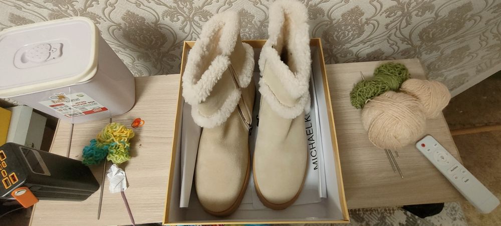 Зимние замшевые сапоги