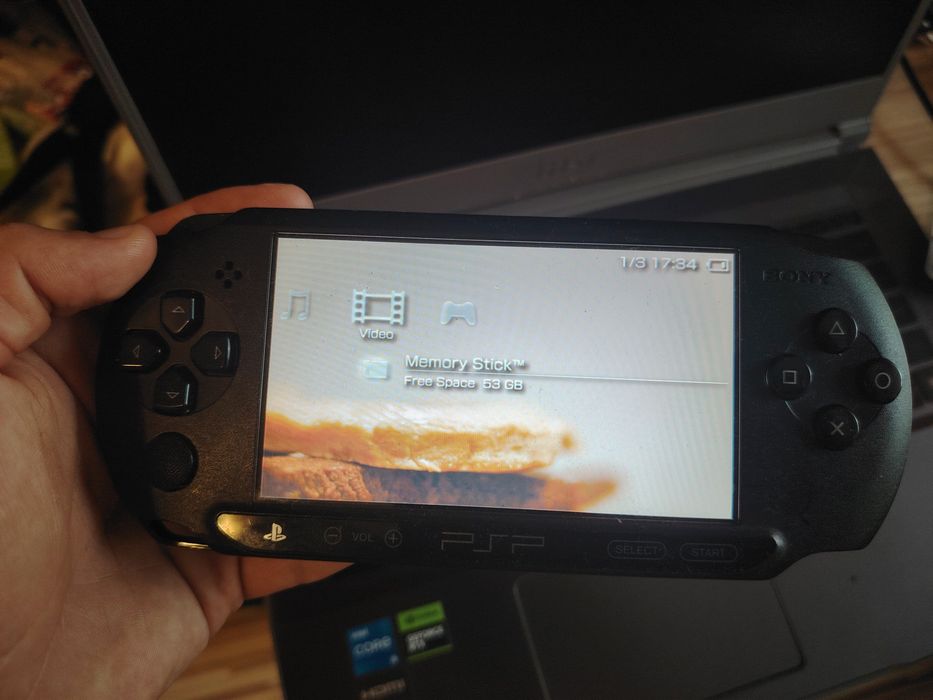 PSP Street e1004