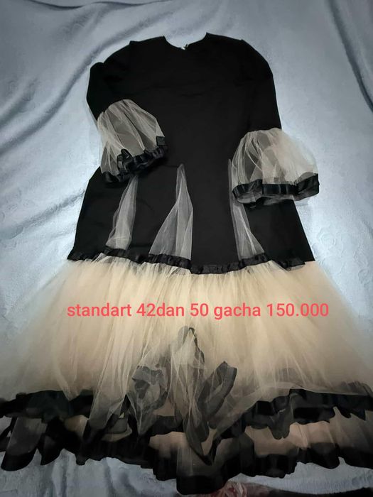 Vecherniy koylak yubkasiyam bor standart razmerda 42dan 50gacha