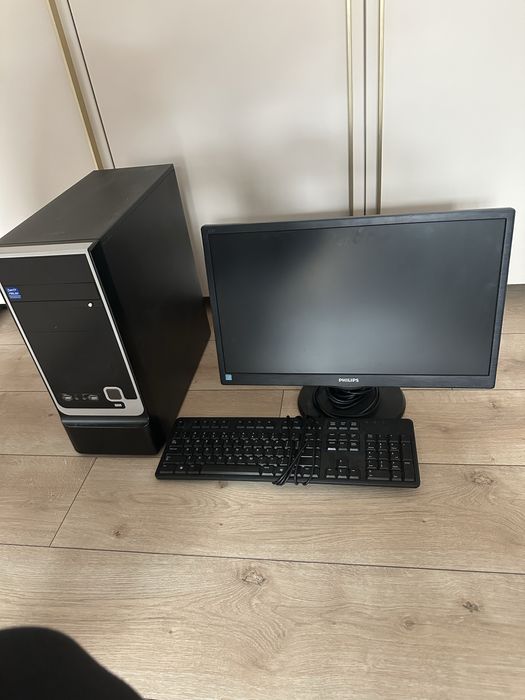 Calculator complet + Monitor Philips | 8GB RAM | Gata de utilizare
