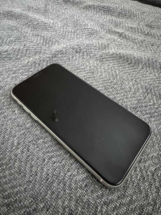 Продам iPhone 11 128gb