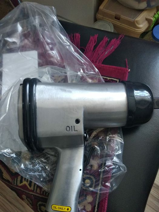 Продам Пневмогайковерт