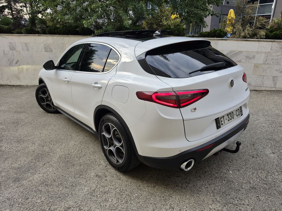 Alfa Romeo Stelvio 210 Cp / Lusso / Q4