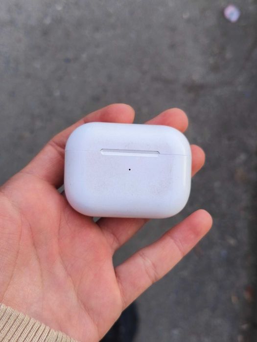 AirPods Pro (2-го поколения) — в отличном состоянии
