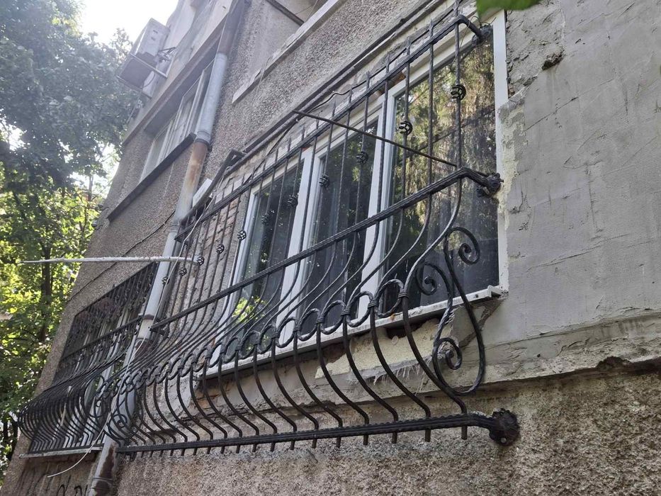 Решетка за прозорец