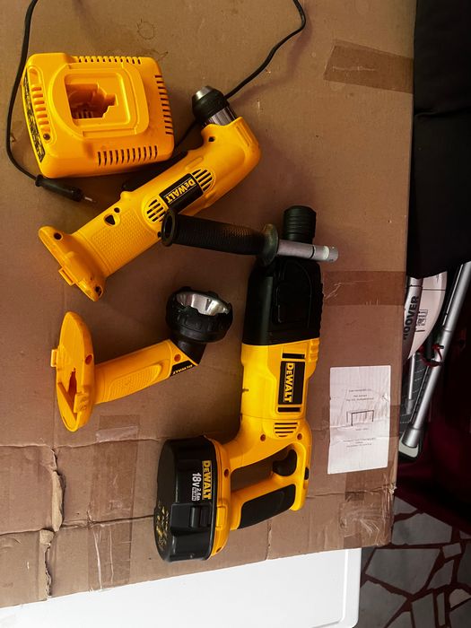 Акумулаторен перфоратор DeWALT DW999