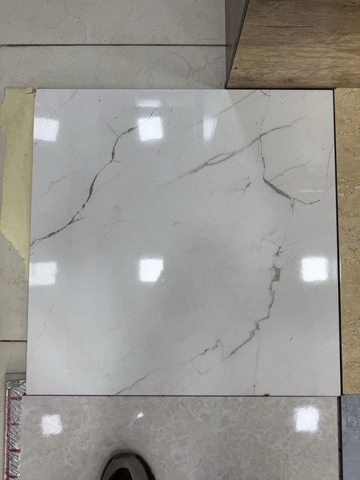 Mattiviy va glyansiviy keramagranit kafelllar optom narxlarda