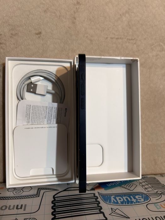 Iphone 12 midnight blue