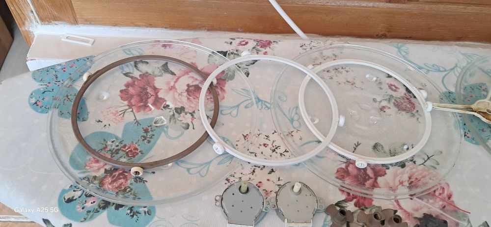 Farfuri microunde cu accesori