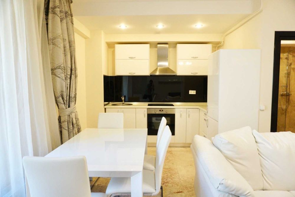 Apartament 3 camere de închiriat, Exclusive Residencee